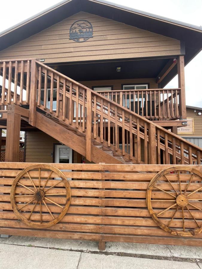 Parkway Yellowstone Guest House Room #1 Gardiner Extérieur photo