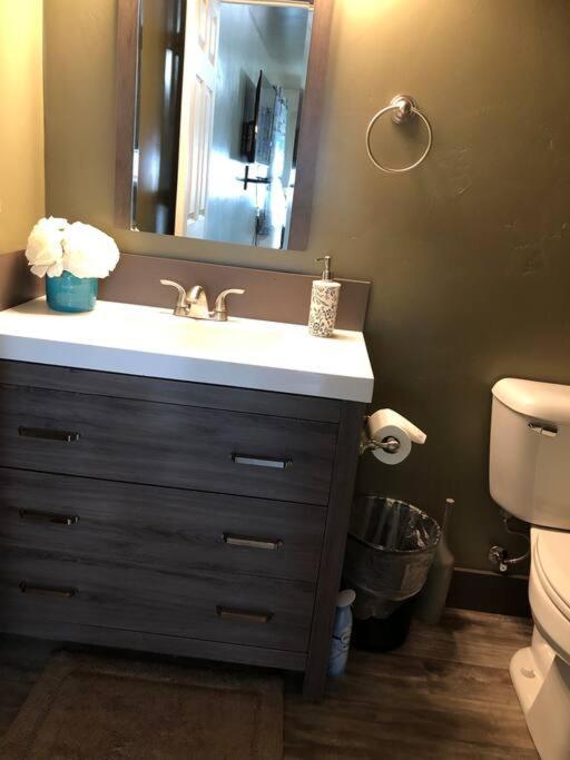 Parkway Yellowstone Guest House Room #1 Gardiner Extérieur photo