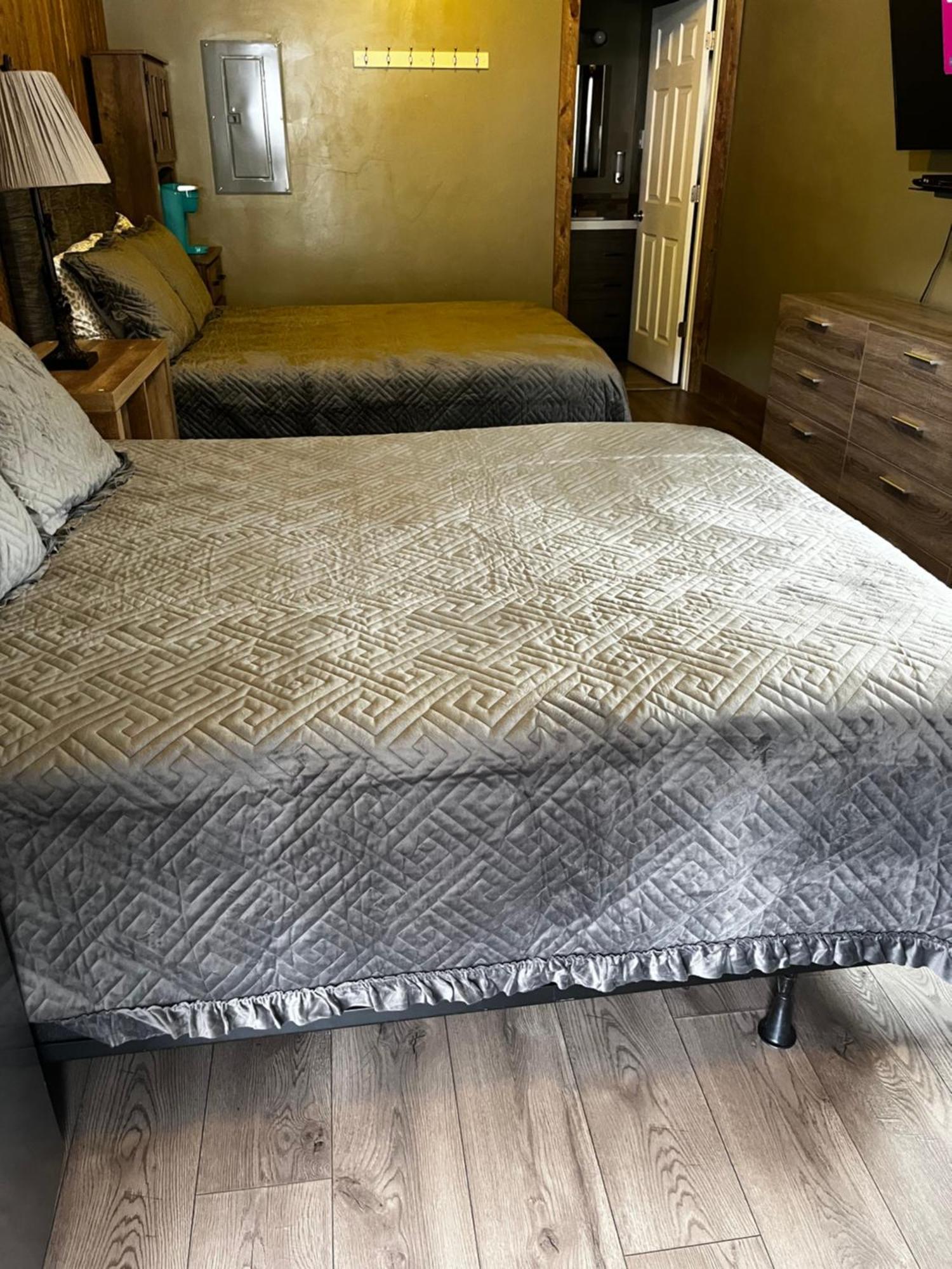 Parkway Yellowstone Guest House Room #1 Gardiner Extérieur photo